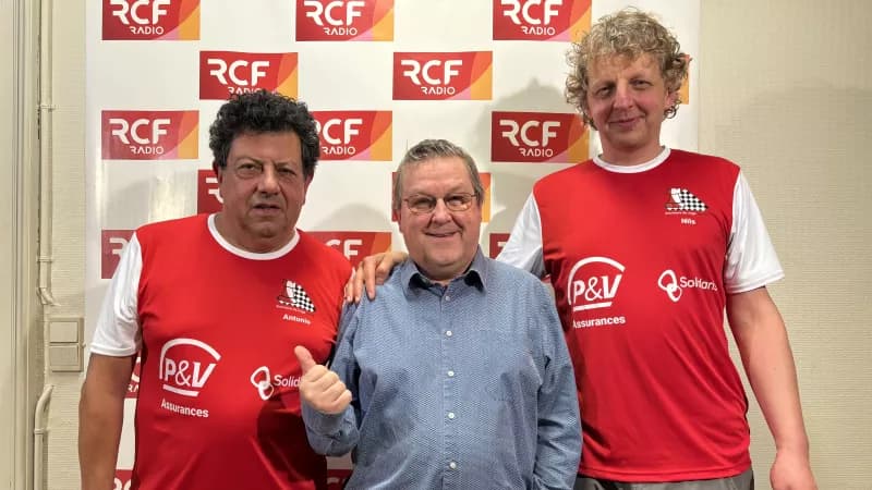 Marc Gérardy avec Antonio Mollica et Pierre Heldenbergh dans le studio de RCF Liège